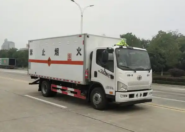 新华爆破器材运输车可以上高速吗？